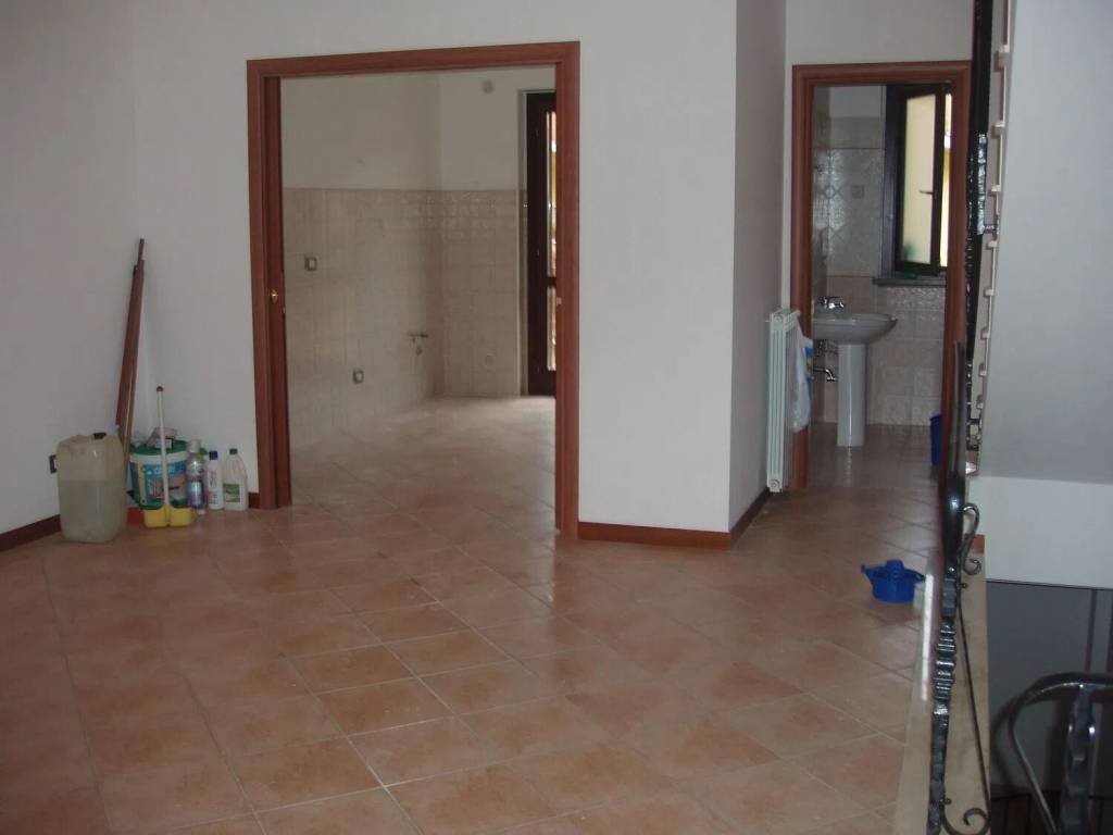 Villa a Cisterna di latina in Via Monti Lepini S.N.C. - Foto 4