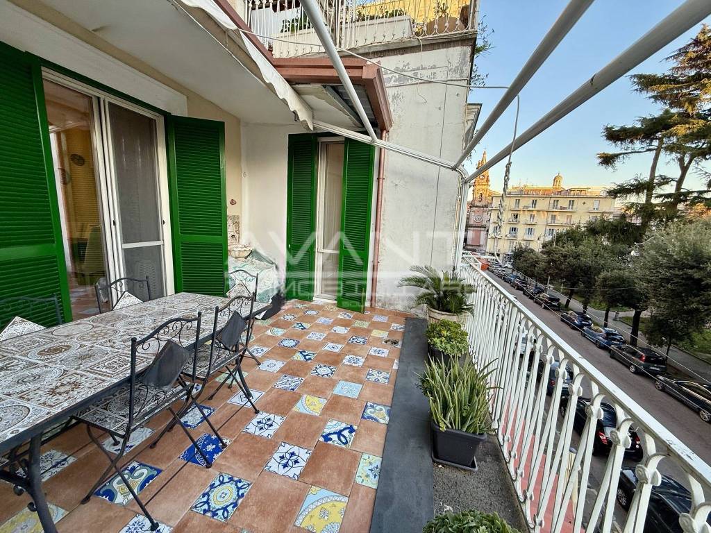 Appartamento a Salerno in Piazza Matteo Luciani, 24 - Foto 3
