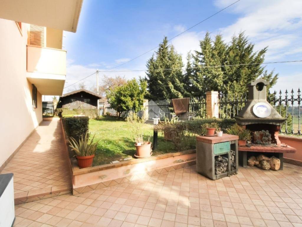 Casa indipendente a Mosciano sant'angelo in Via Tagliamento, 3 - Foto 2