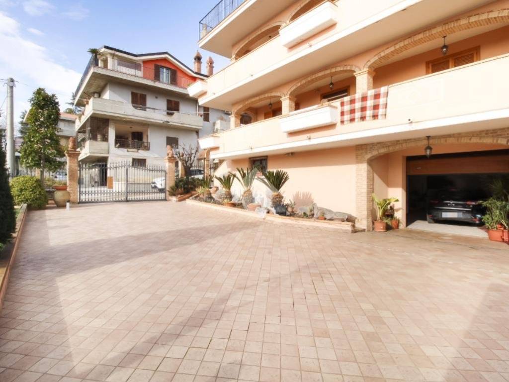 Casa indipendente a Mosciano sant'angelo in Via Tagliamento, 3 - Foto 4