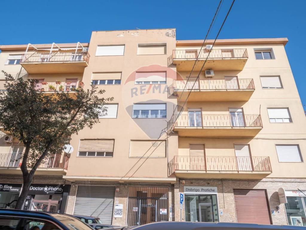 Appartamento a Caltagirone in Viale Autonomia, 27 - Foto 3