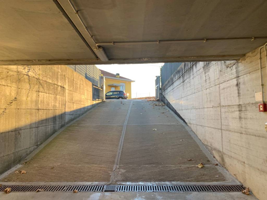 Box / garage a Caselle torinese in VIA ALLE FABBRICHE, 152 - Foto 3