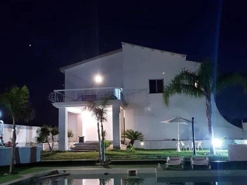 Immobile a Casaluce in Strada Provinciale Via Limitone - Foto 2