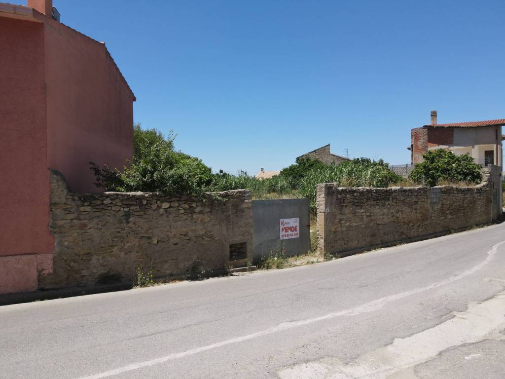 Terreno a Senorbì in Via Is Argiolas, 26 - Foto 2
