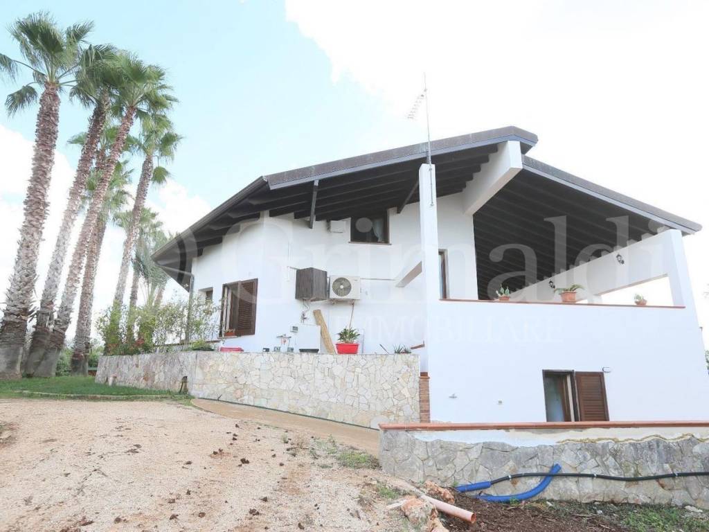 Villa a Tuglie in CONTRADA CALDARONE, 1 - Foto 2