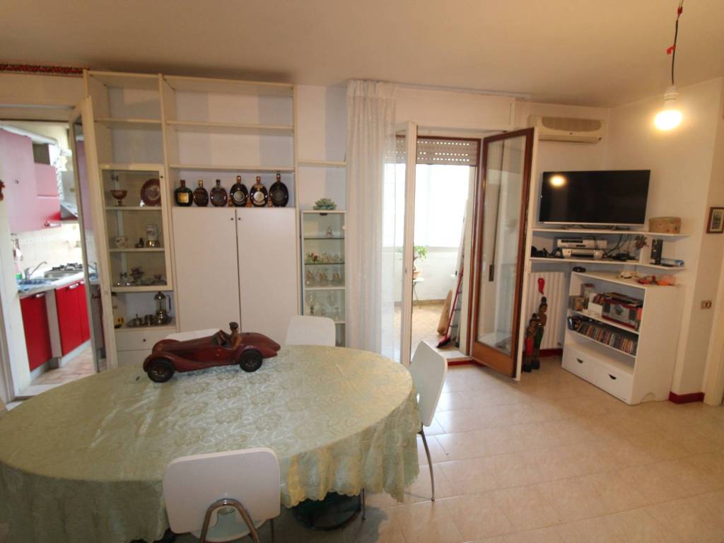Appartamento a Civitanova marche in Via Dante Alighieri, 165 - Foto 2