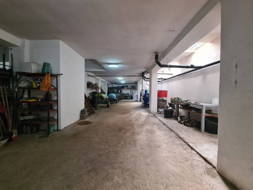 Box / garage a Bisceglie in Via Monte Pasubio - Foto 3