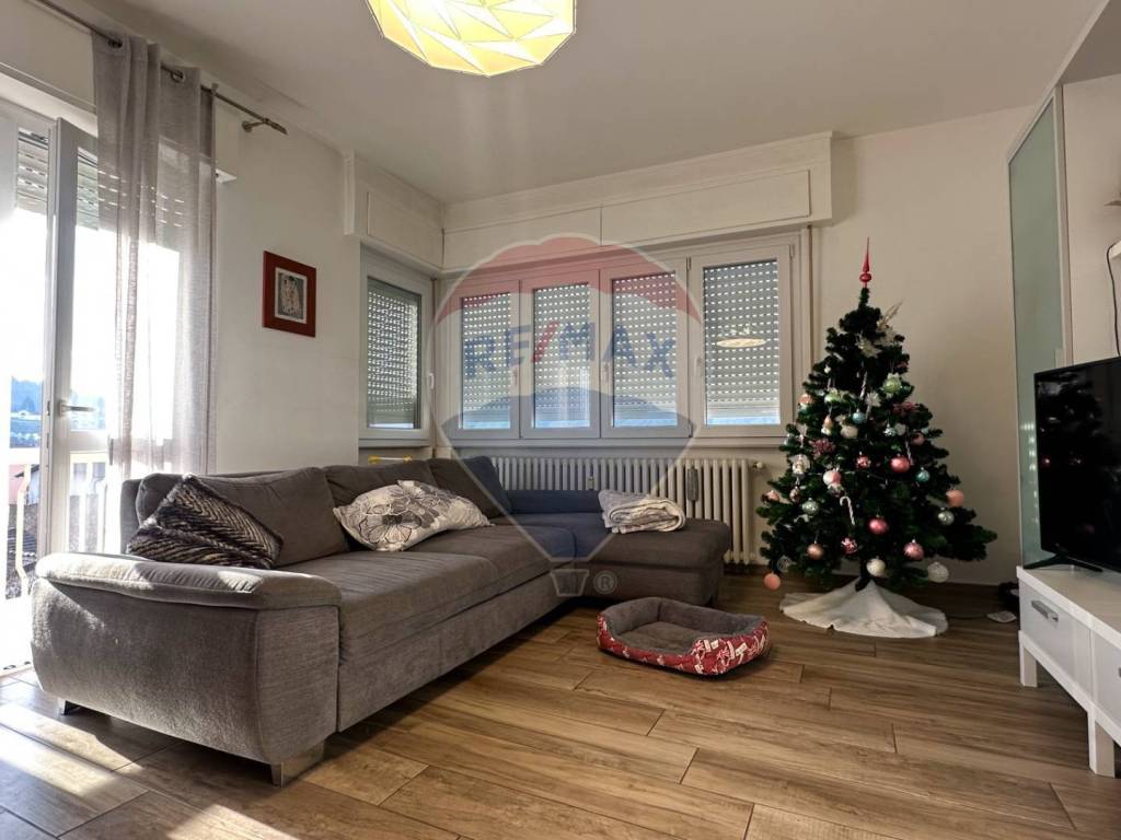 Appartamento a Luino in Via Giuseppe Bottacchi, 11 - Foto 3