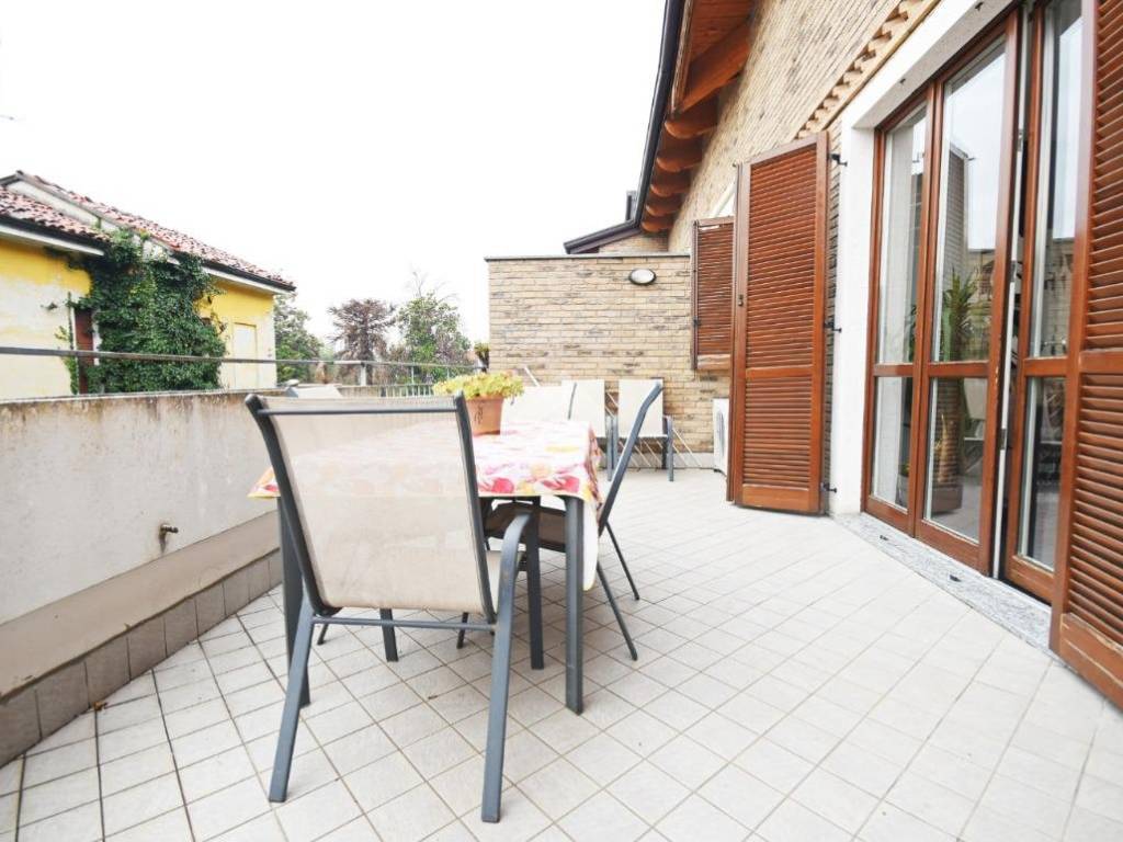 Appartamento a Seregno in Via Lambro - Foto 4