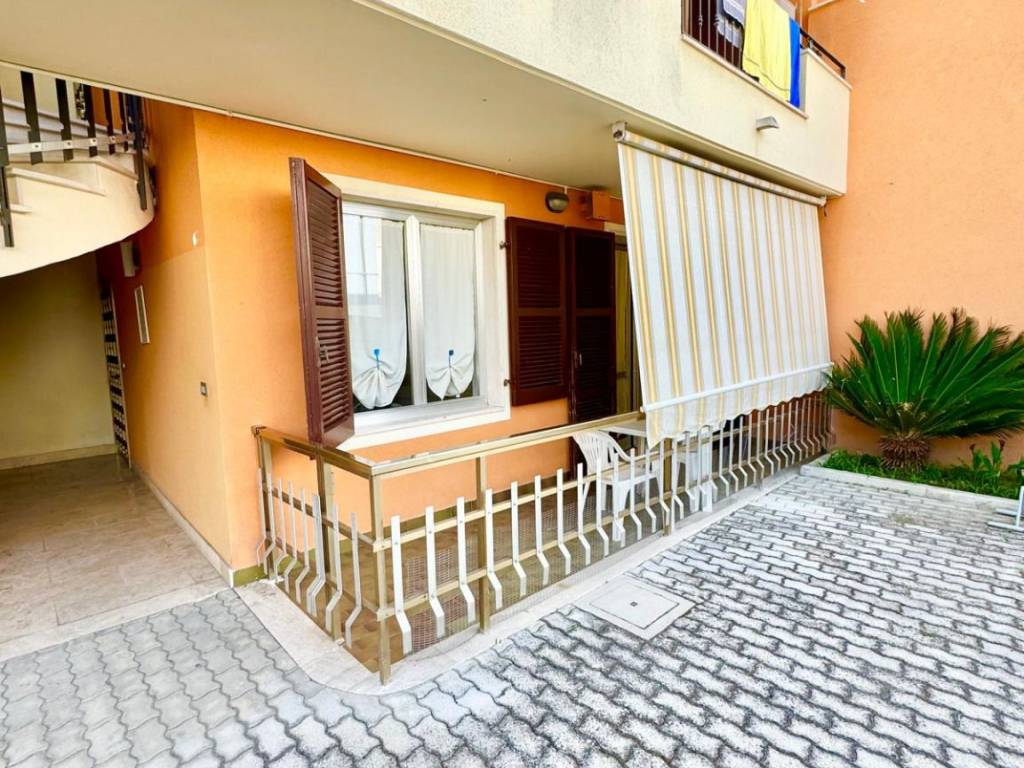 Appartamento a Alba adriatica in Via Abruzzo, 12 - Foto 3