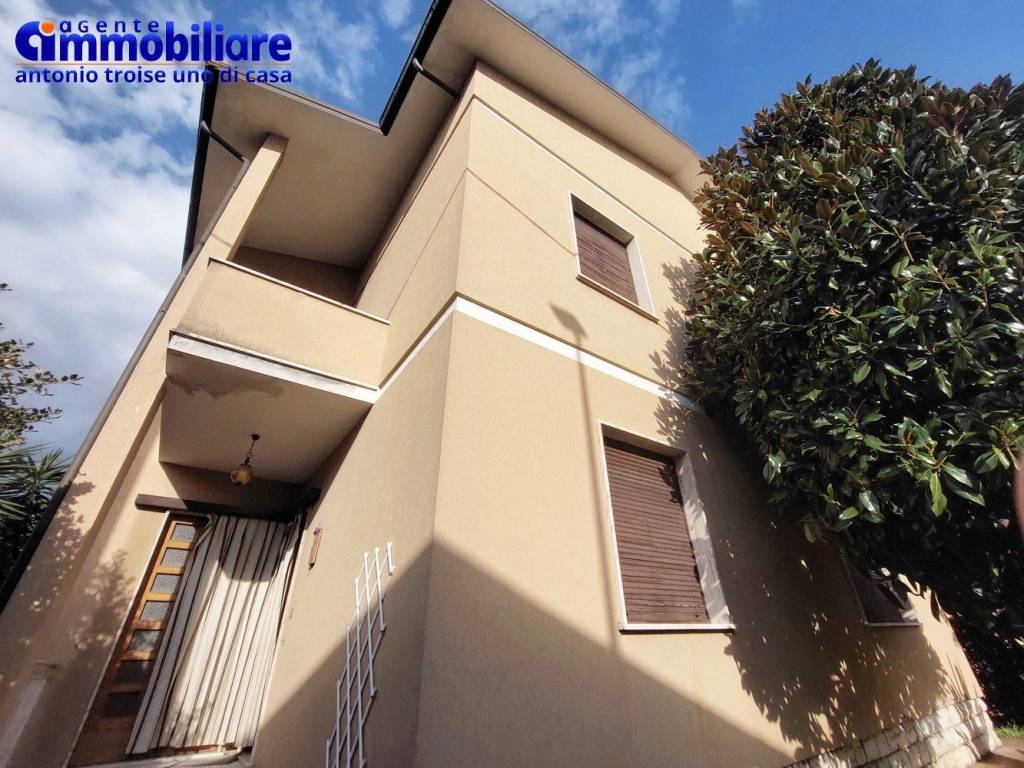 Villa a Monsummano terme in Via Abate Barni - Foto 5