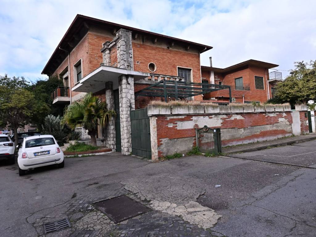 Palazzo / stabile a Nocera inferiore in Via Atzori - Foto 4