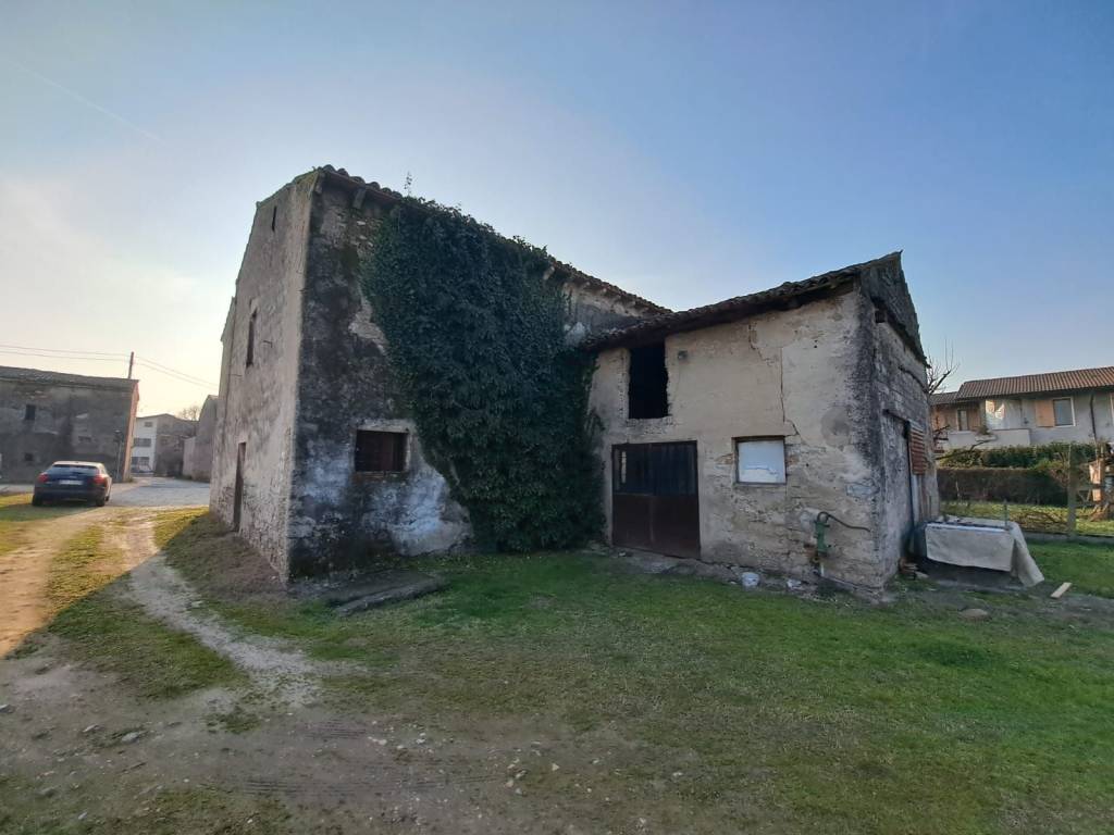 Rustico / casale a Oppeano in Via dei Fiori - Foto 2