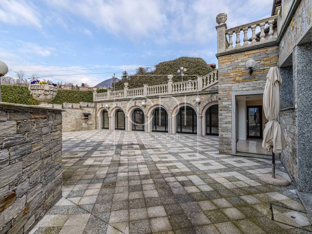Villa a Verbania in VIA INTRA PREMENO, 60 - Foto 5