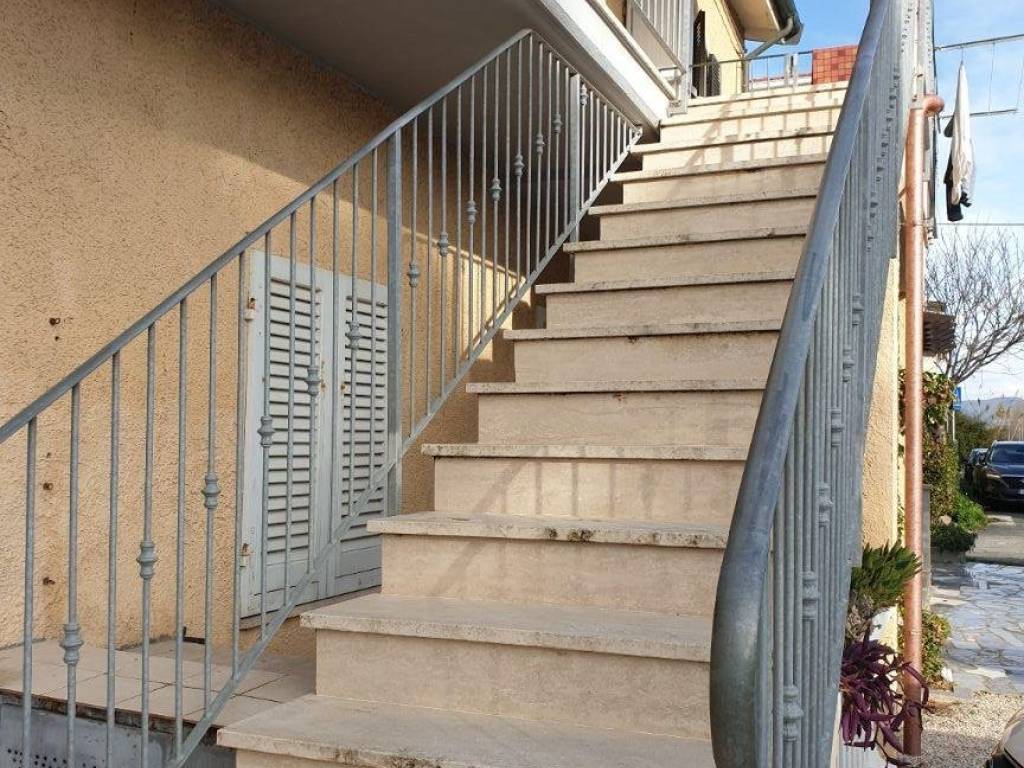 Appartamento a Castagneto carducci - Foto 2