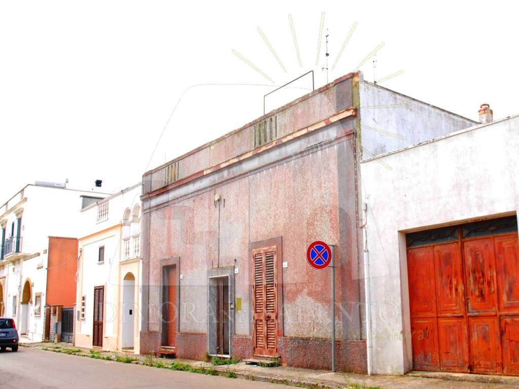 Casa indipendente a Castrignano del capo in VIA ROMA, 141 - Foto 2