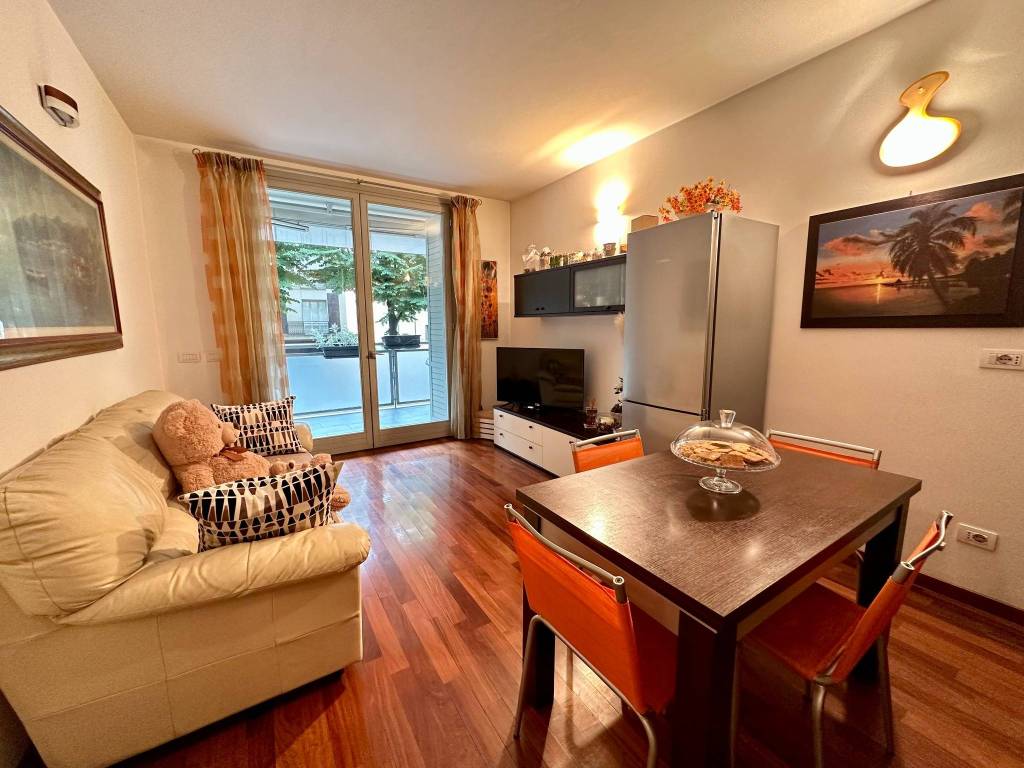 Appartamento a Parma in Viale Duca Alessandro, 33 - Foto 2