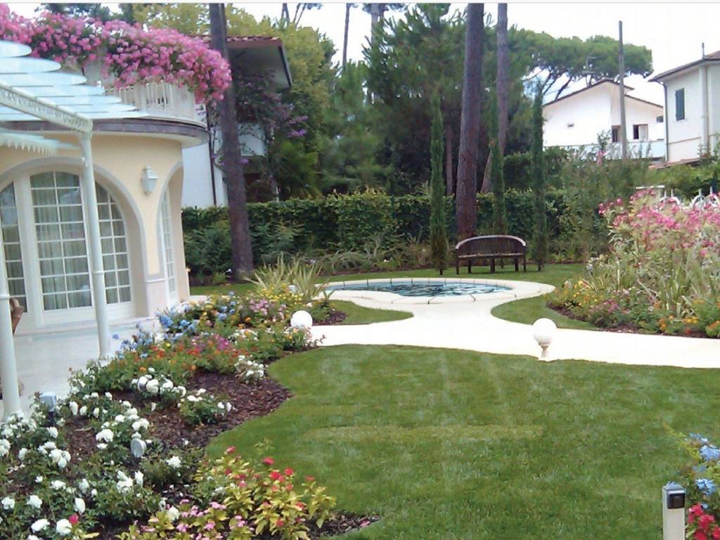 Villa a Pietrasanta in Via Giovanni Boccaccio - Foto 3