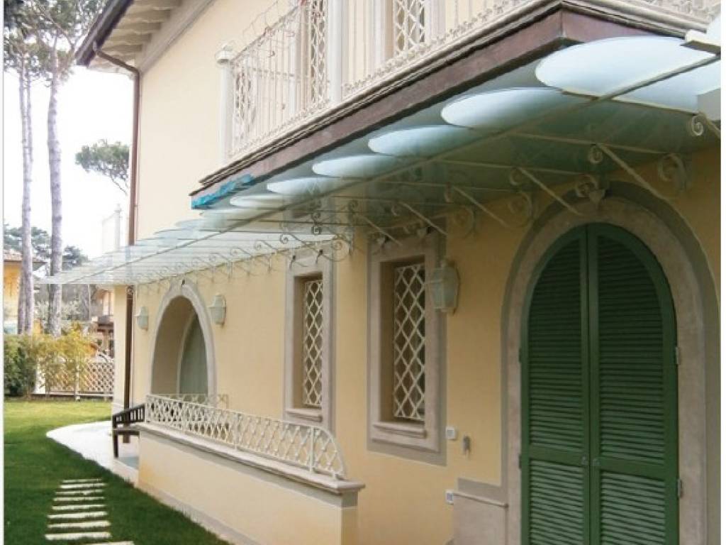 Villa a Pietrasanta in Via Giovanni Boccaccio - Foto 4