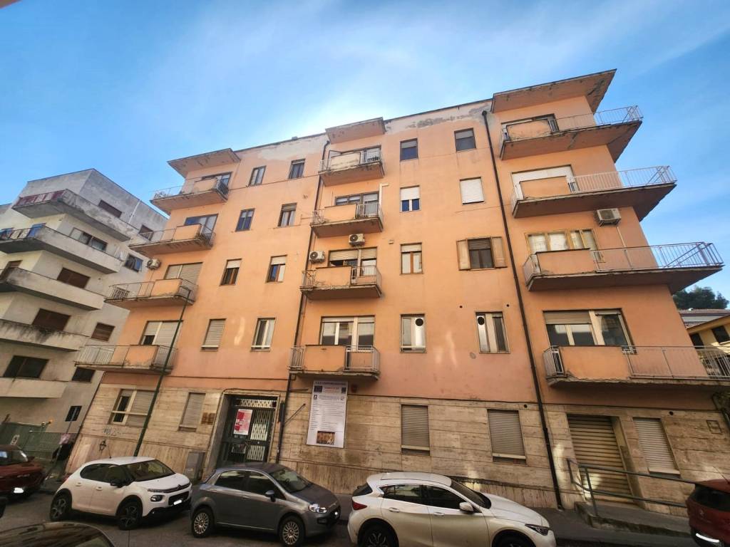 Appartamento a Benevento in Via 24 Maggio - Foto 2