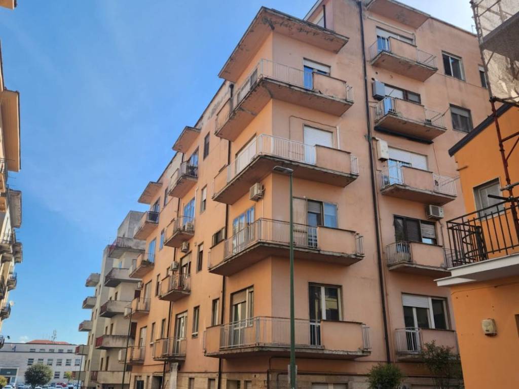 Appartamento a Benevento in Via 24 Maggio - Foto 3