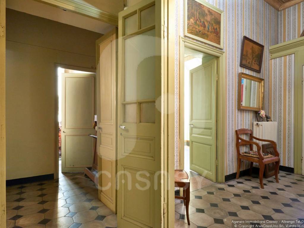 Palazzo / stabile a Albenga in Viale Martiri della Libertà - Foto 4