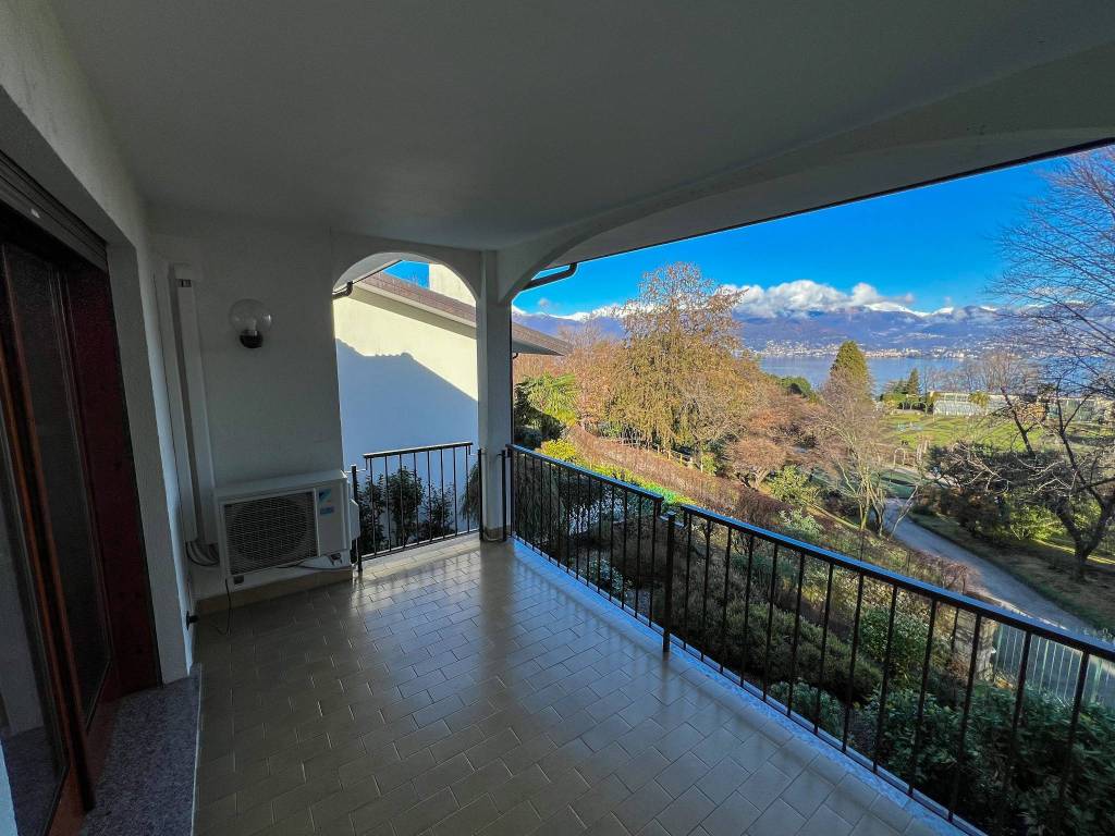 Appartamento a Stresa in Via Alessandro Manzoni - Foto 2