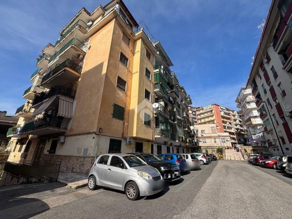 Appartamento a Napoli in Via D. Winspeare, 93 - Foto 4
