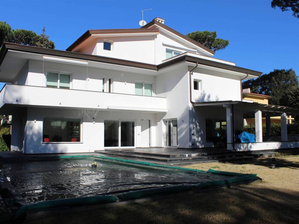 Villa a Pietrasanta in Via Tre Ponti, 17 - Foto 4