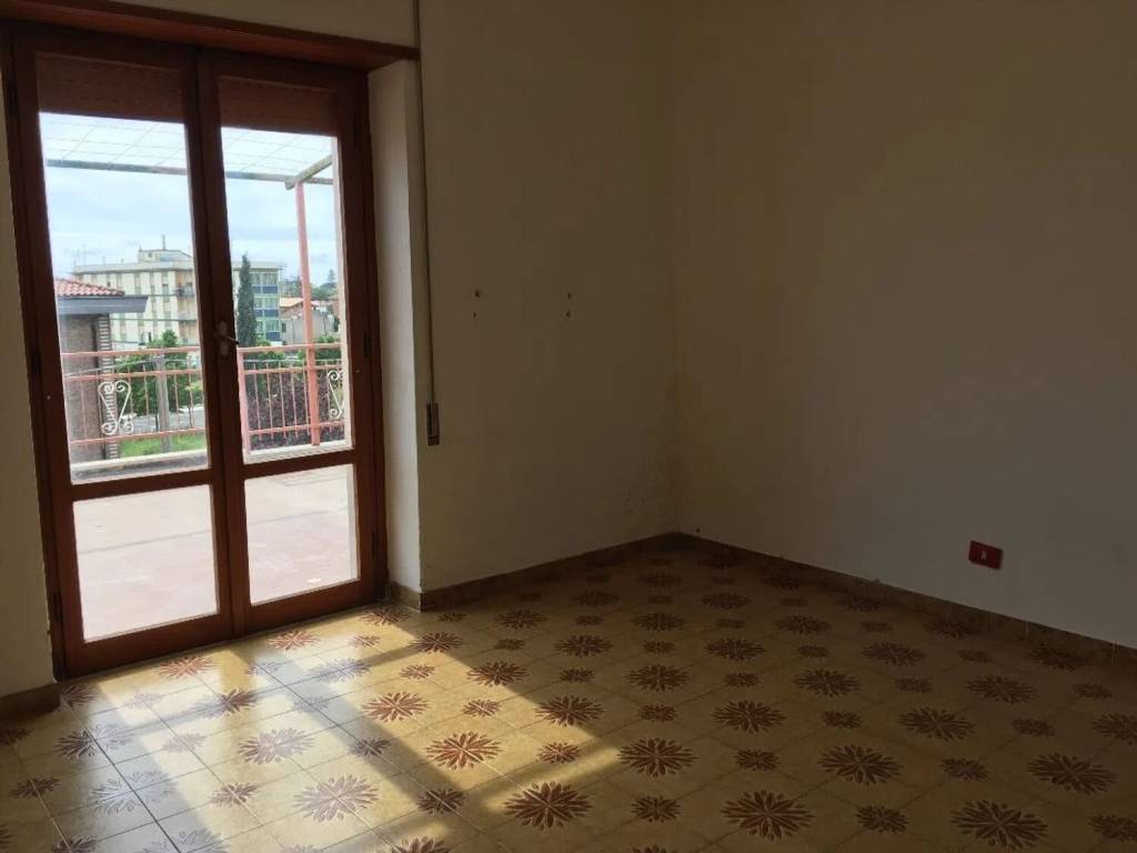 Appartamento a Cisterna di latina in Via Monti Lepini - Foto 4