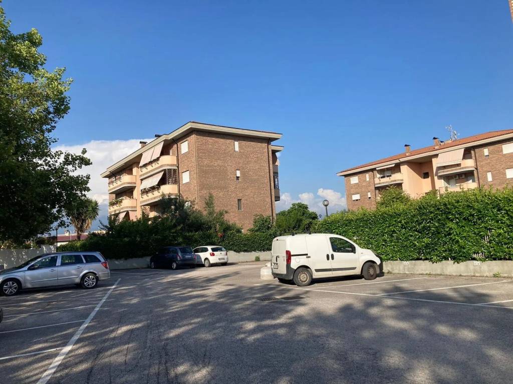 Appartamento a Cisterna di latina in Via Spallanzani - Foto 2