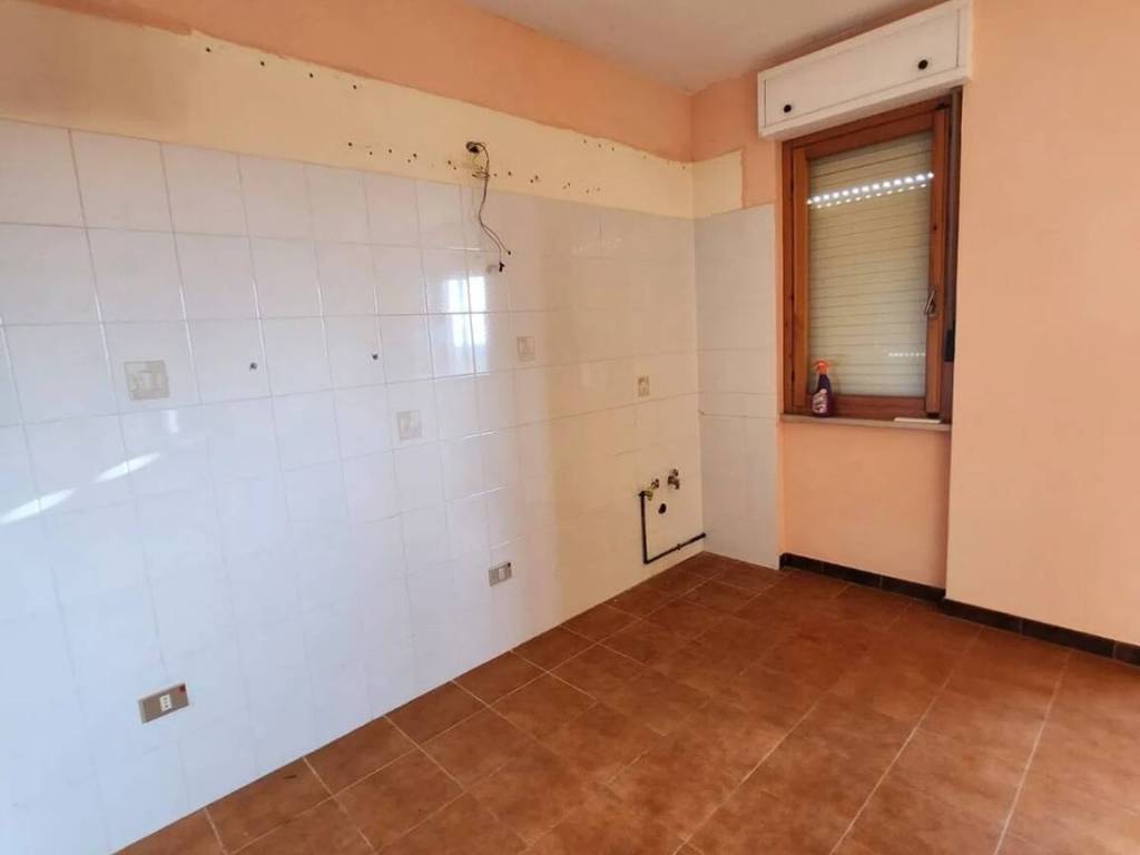Appartamento a Latina in Largo Jacopo Peri - Foto 4
