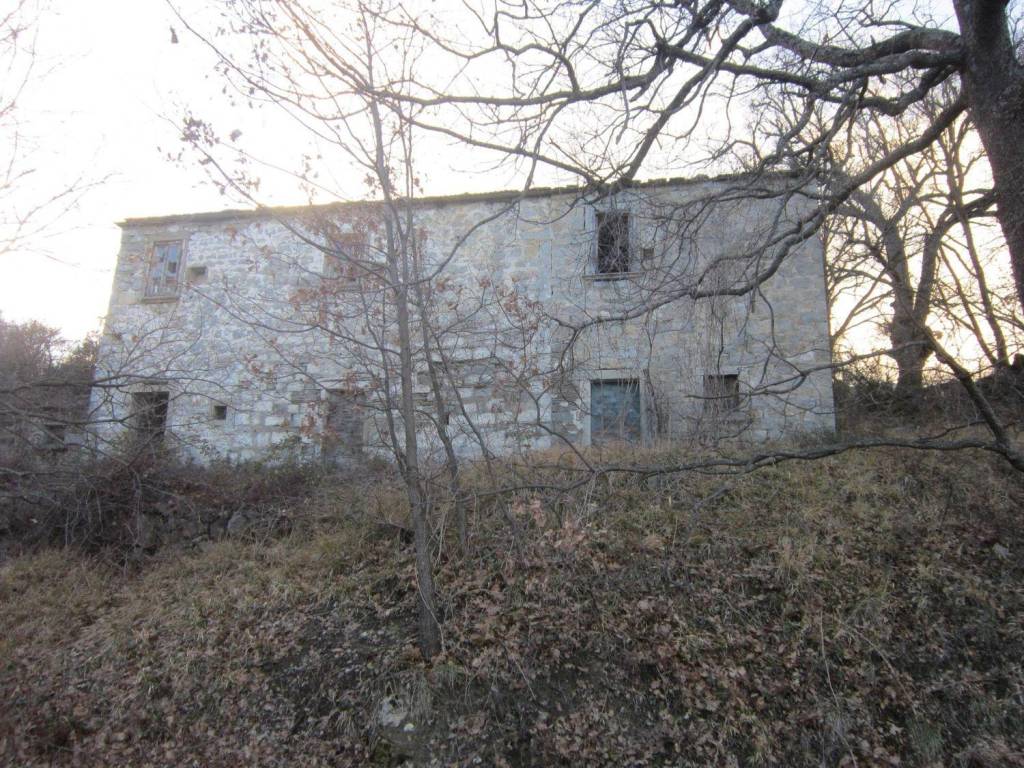 Rustico / casale a Belmonte del sannio in Via Cardarelli - Foto 2