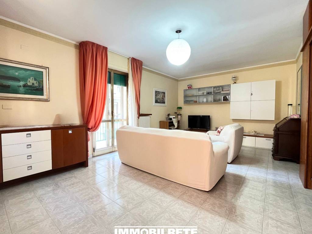 Villetta a schiera a Altamura in Viale Regina Margherita - Foto 4