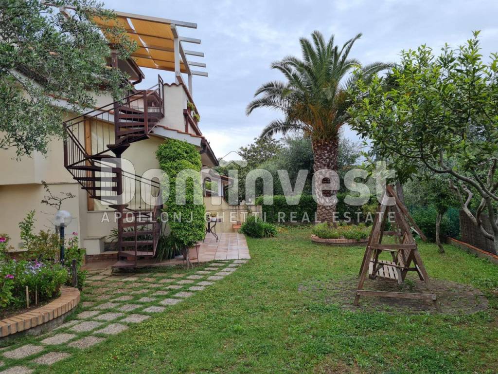 Villa a Capalbio in Via G.Puccini - Foto 4