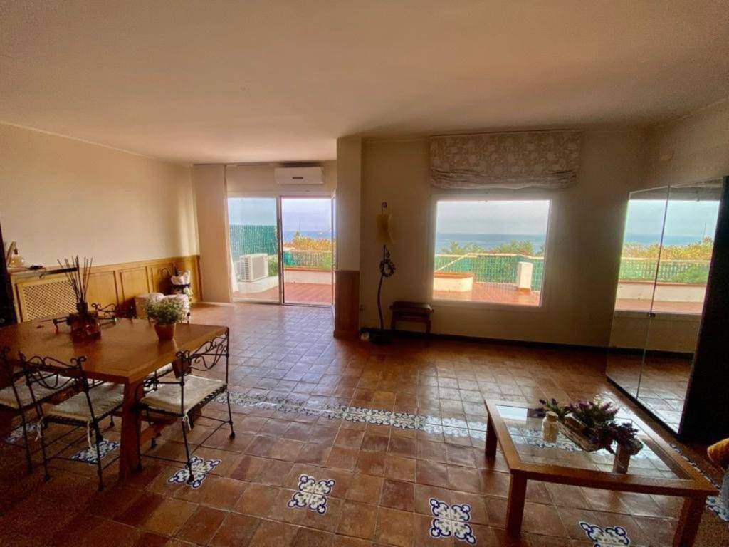 Appartamento a Crotone in Via Partenope, 25 - Foto 3