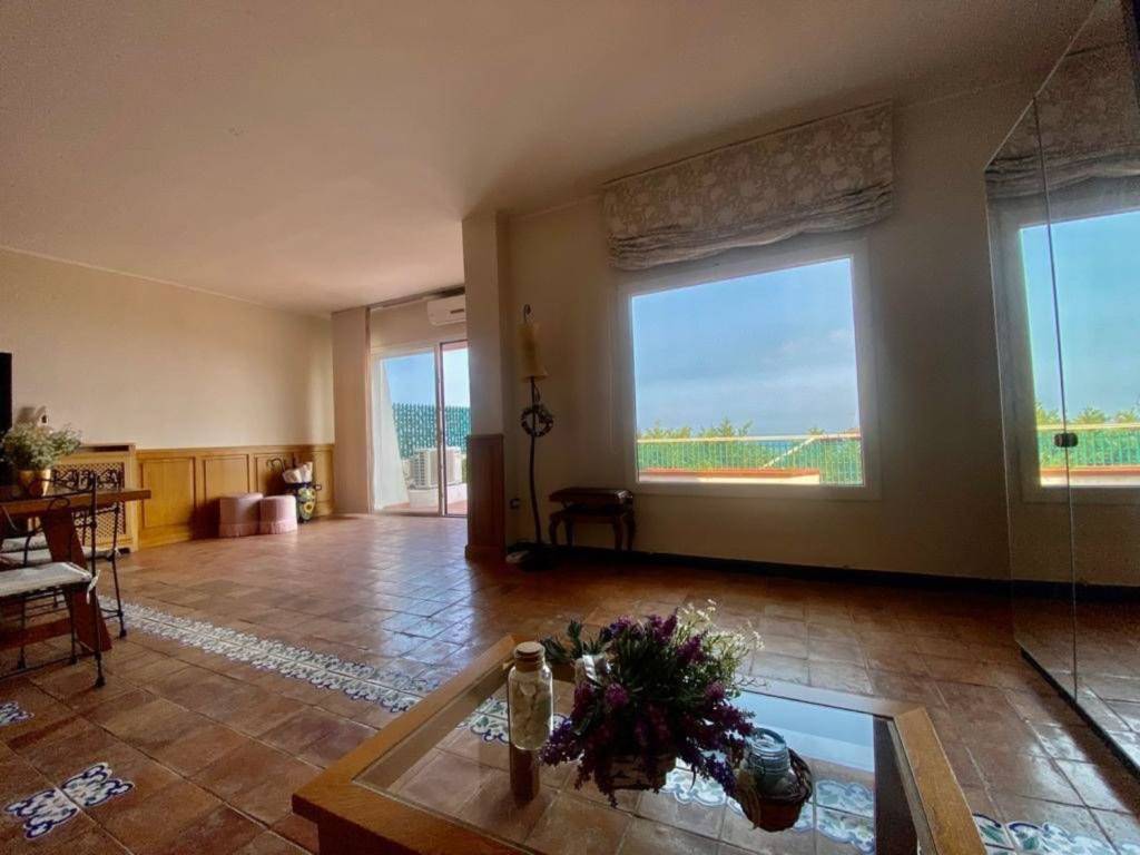 Appartamento a Crotone in Via Partenope, 25 - Foto 5