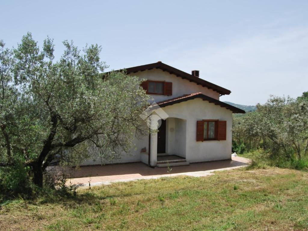 Casa indipendente a Gualdo cattaneo in Via Putuense - Foto 2