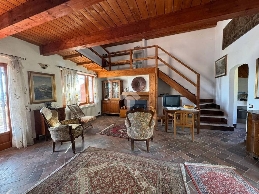 Casa indipendente a Gualdo cattaneo in Via Putuense - Foto 4