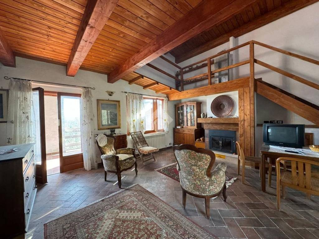 Casa indipendente a Gualdo cattaneo in Via Putuense - Foto 5