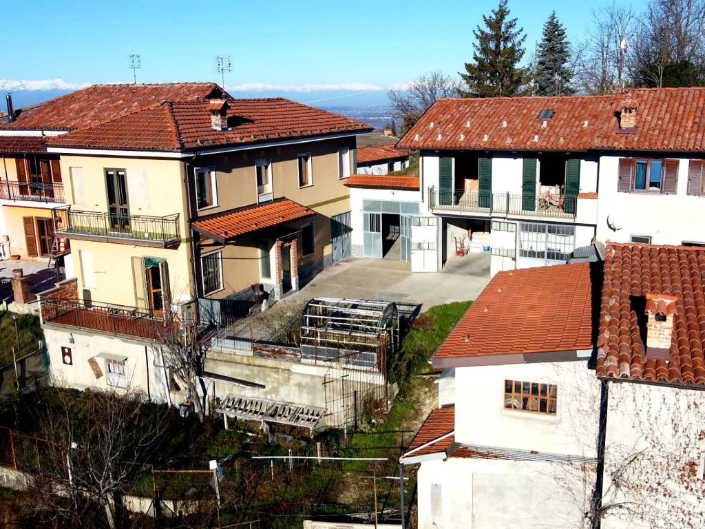 Casa indipendente a Belvedere langhe in Strada Provinciale delle Langhe - Foto 4