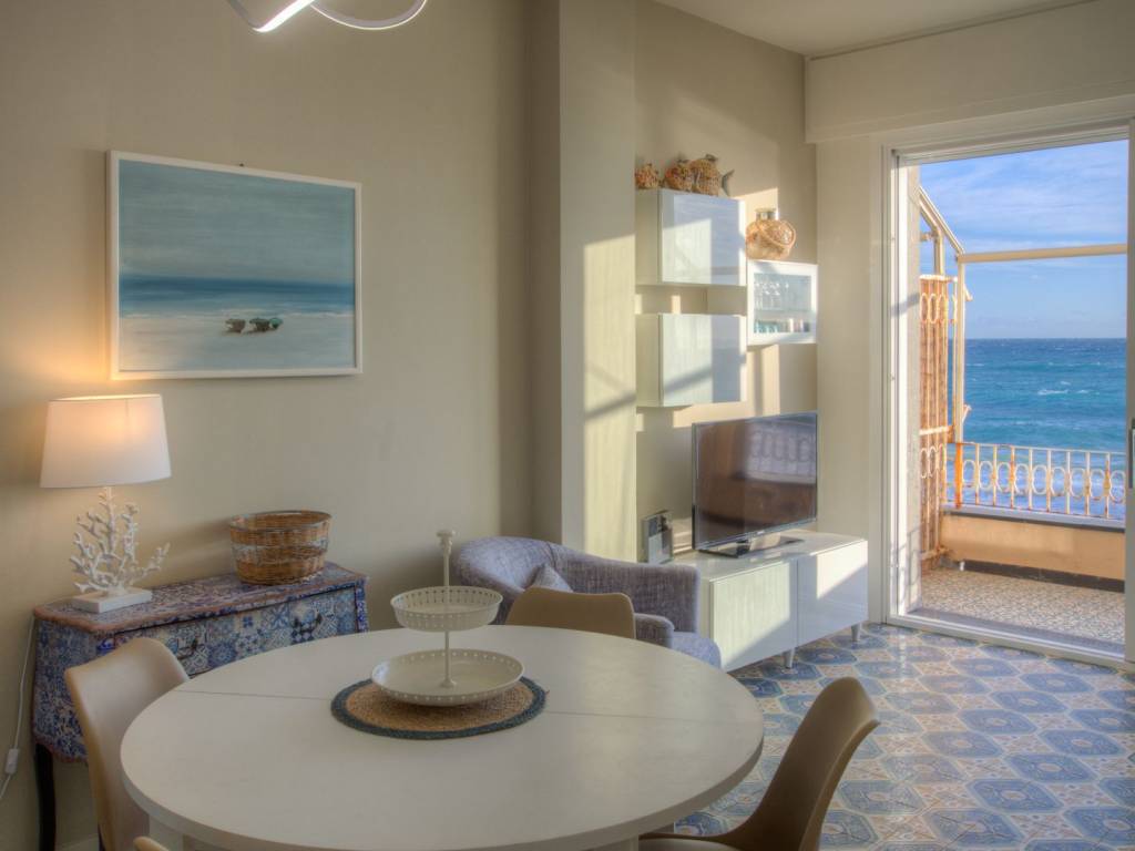 Appartamento a Finale ligure in Via Aurelia - Foto 2