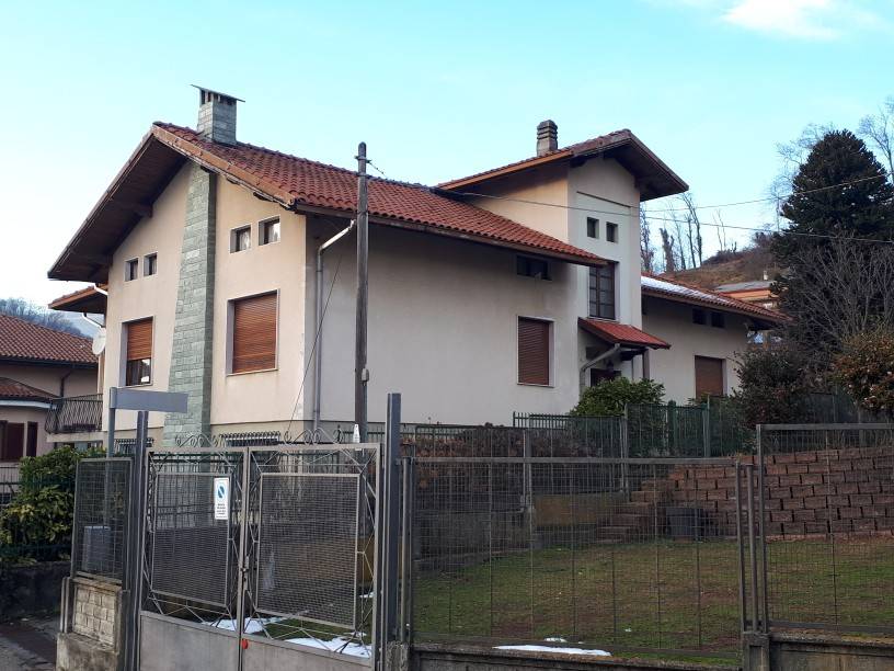 Villa a Borgosesia in Via Valbusaga - Foto 2
