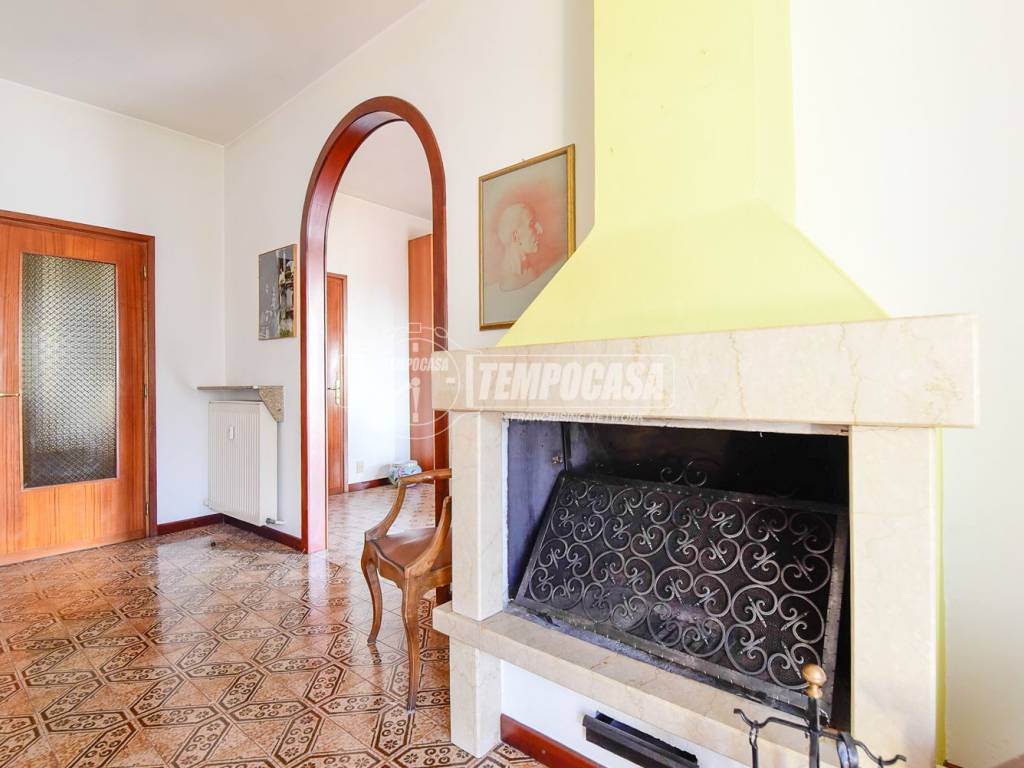 Appartamento a Caslino d'erba in Via Sant'Ambrogio - Foto 4