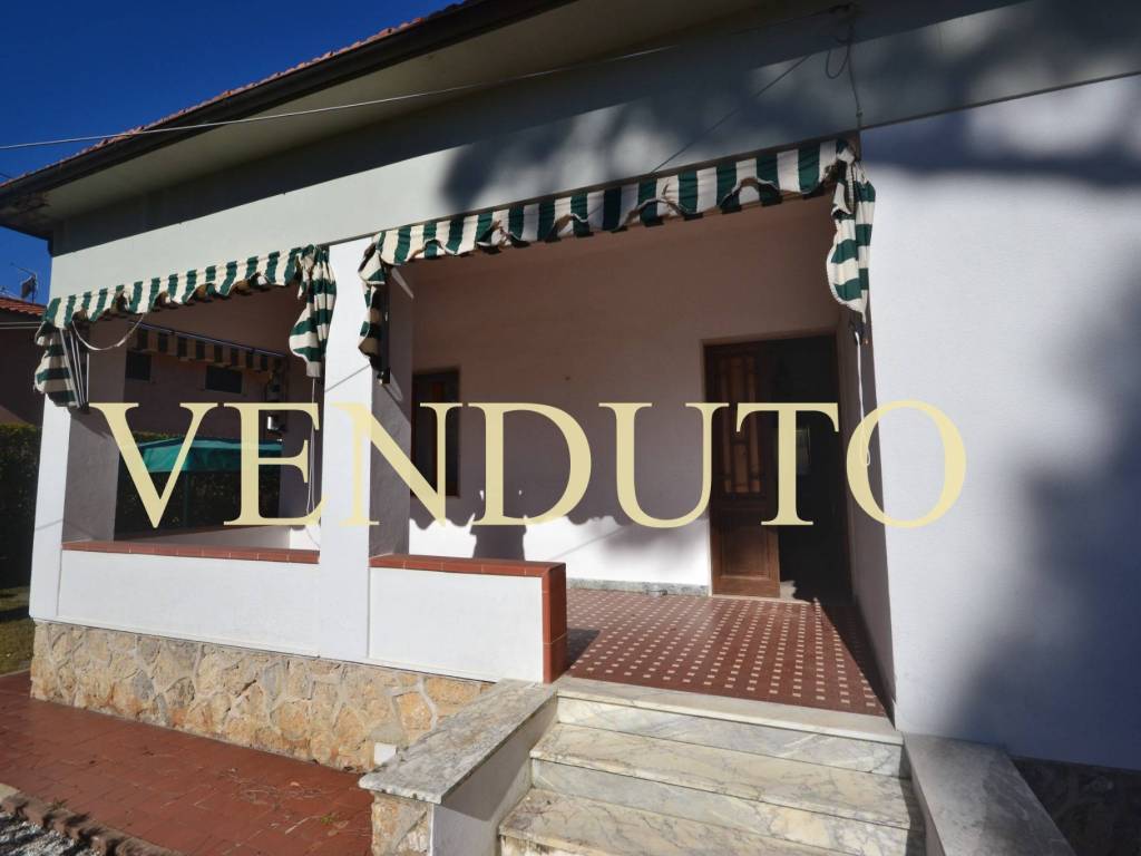 Villa a Pietrasanta in Quartiere Motrone - Foto 4