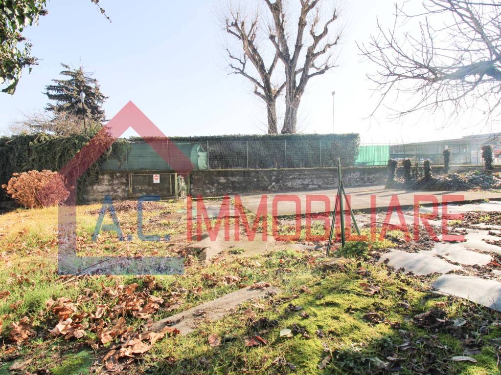 Villa a Vergiate in Via Sempione, 60 - Foto 2