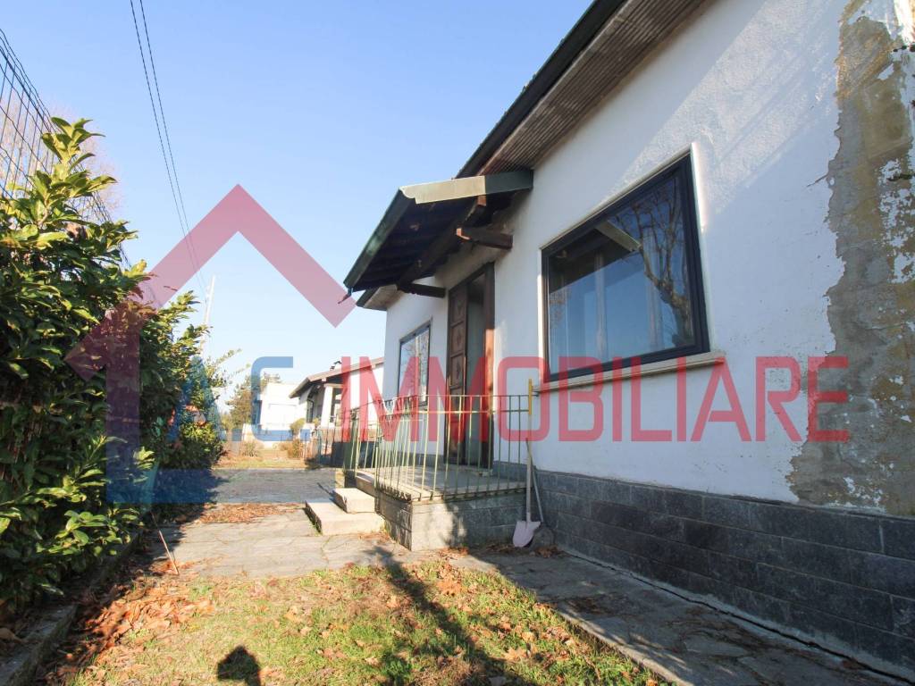 Villa a Vergiate in Via Sempione, 60 - Foto 3