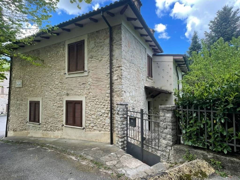 Villa a Contigliano in Piazza Sant'Antonio - Foto 2