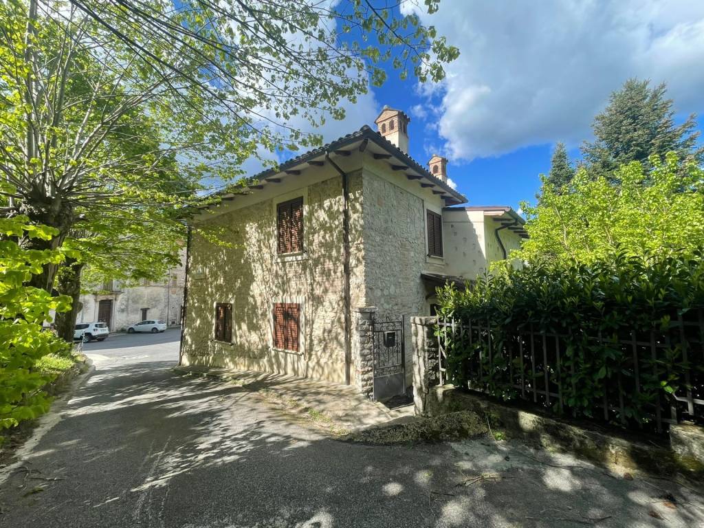 Villa a Contigliano in Piazza Sant'Antonio - Foto 5