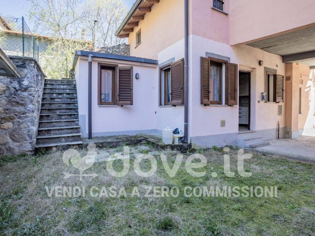 Appartamento a Cuveglio in Via XXIV Maggio - Foto 2